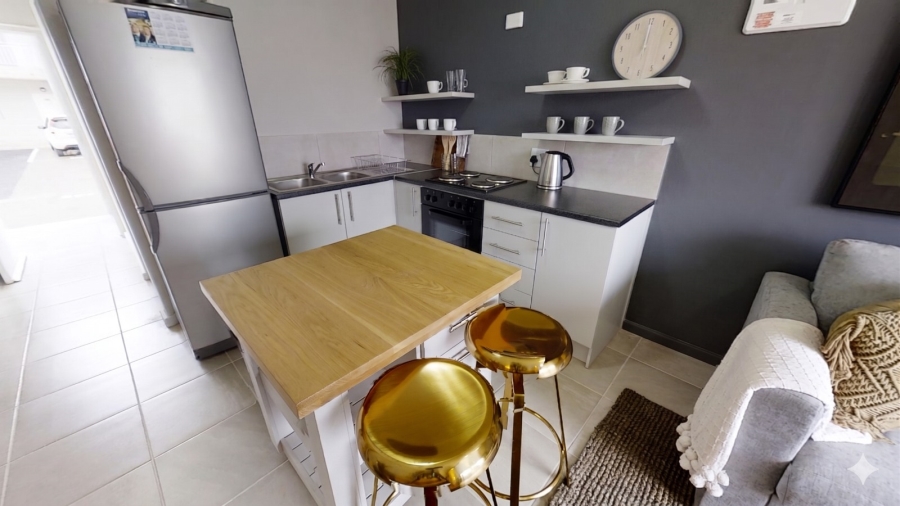 To Let 2 Bedroom Property for Rent in Haasendal Western Cape